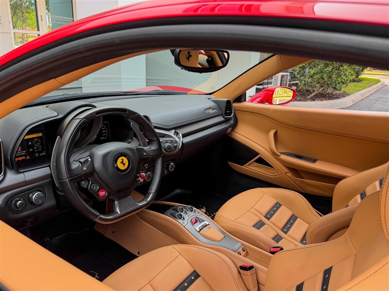 2011 Ferrari 458 Italia   - Photo 2 - Bonita Springs, FL 34134