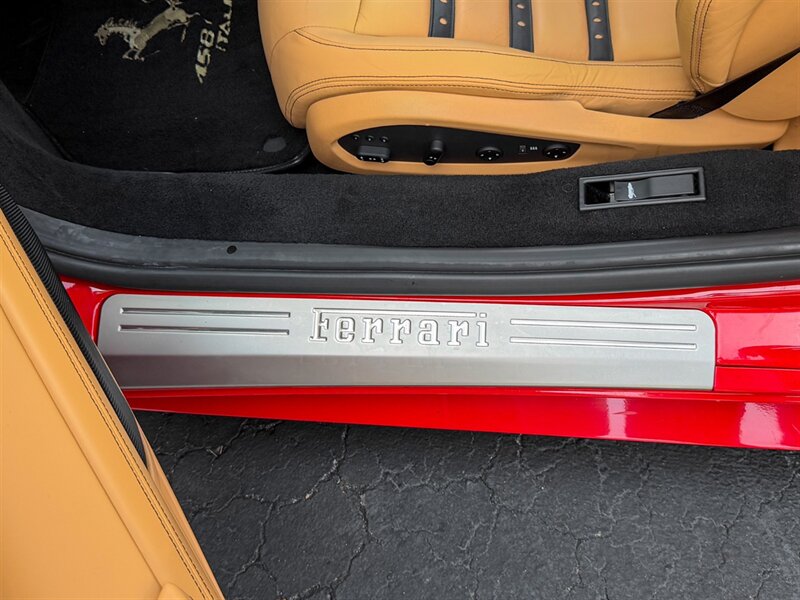 2011 Ferrari 458 Italia   - Photo 25 - Bonita Springs, FL 34134