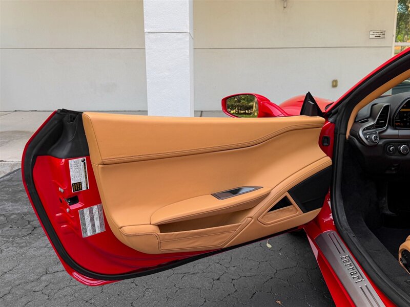 2011 Ferrari 458 Italia   - Photo 24 - Bonita Springs, FL 34134