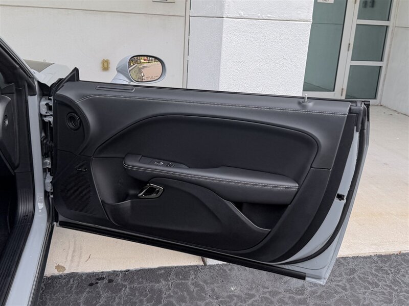 2022 Dodge Challenger SRT Hellcat Redeye - Photo 37 - Bonita Springs, FL 34134