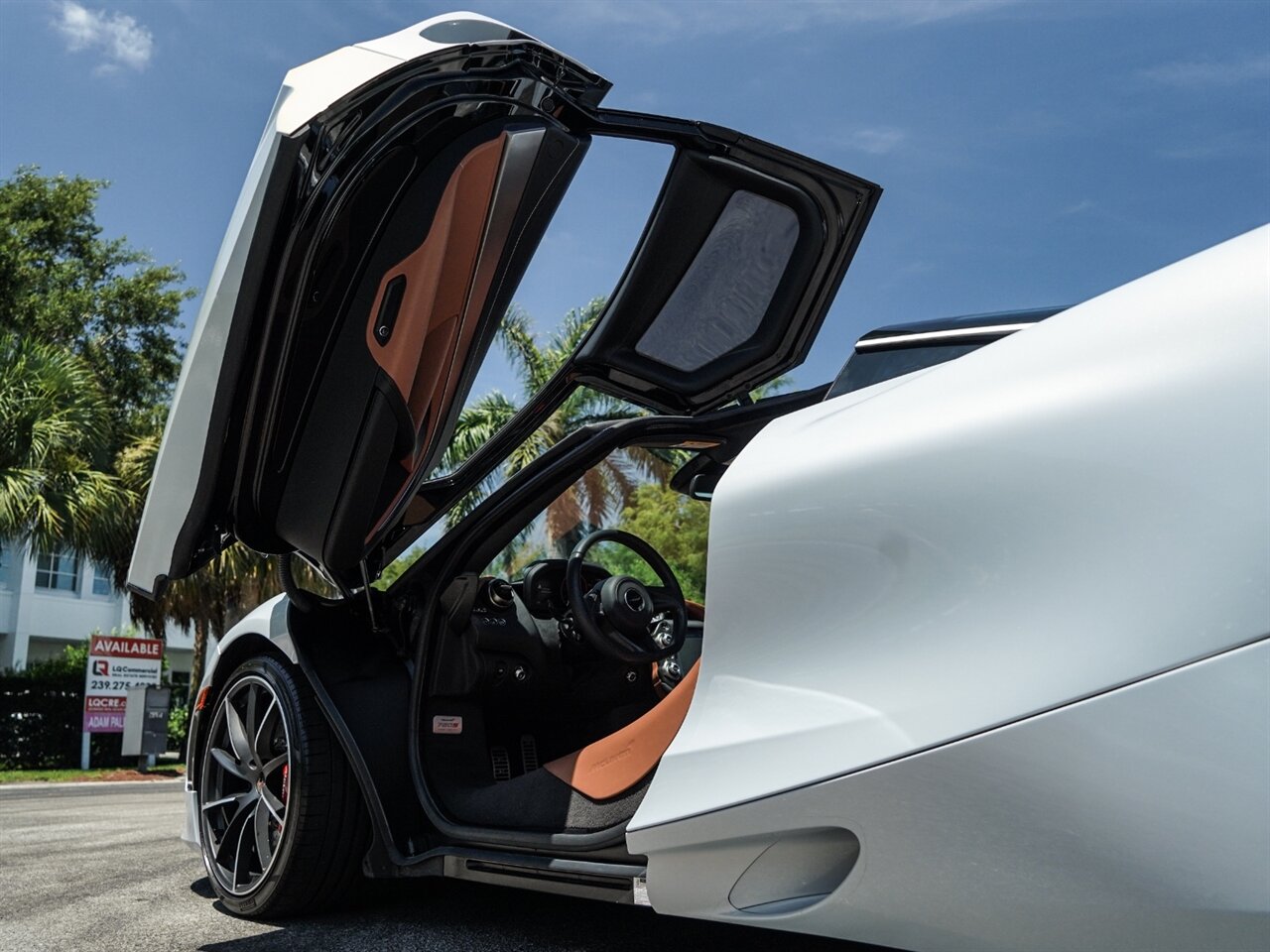 2018 McLaren 720S Luxury   - Photo 40 - Bonita Springs, FL 34134