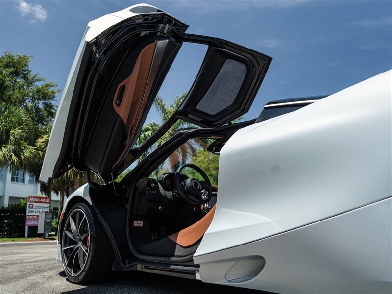 2018 McLaren 720S Luxury - Photo 40 - Bonita Springs, FL 34134