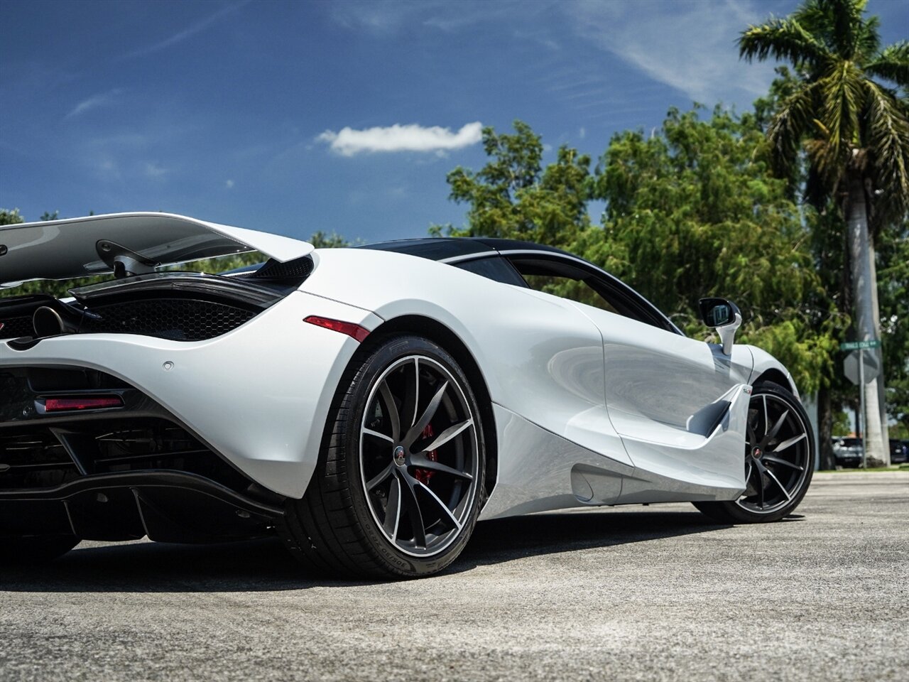 2018 McLaren 720S Luxury   - Photo 60 - Bonita Springs, FL 34134