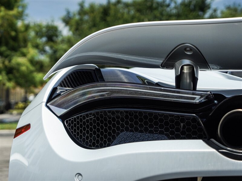 2018 McLaren 720S Luxury - Photo 48 - Bonita Springs, FL 34134