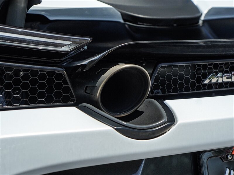 2018 McLaren 720S Luxury - Photo 51 - Bonita Springs, FL 34134