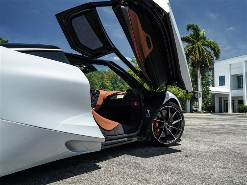 2018 McLaren 720S Luxury - Photo 61 - Bonita Springs, FL 34134