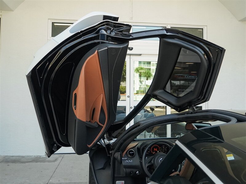 2018 McLaren 720S Luxury - Photo 27 - Bonita Springs, FL 34134