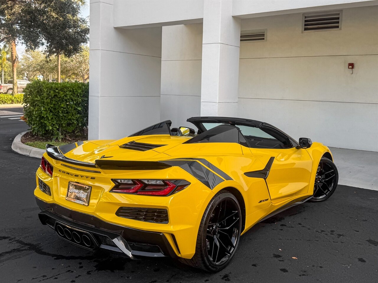 2025 Chevrolet Corvette Z06   - Photo 58 - Bonita Springs, FL 34134