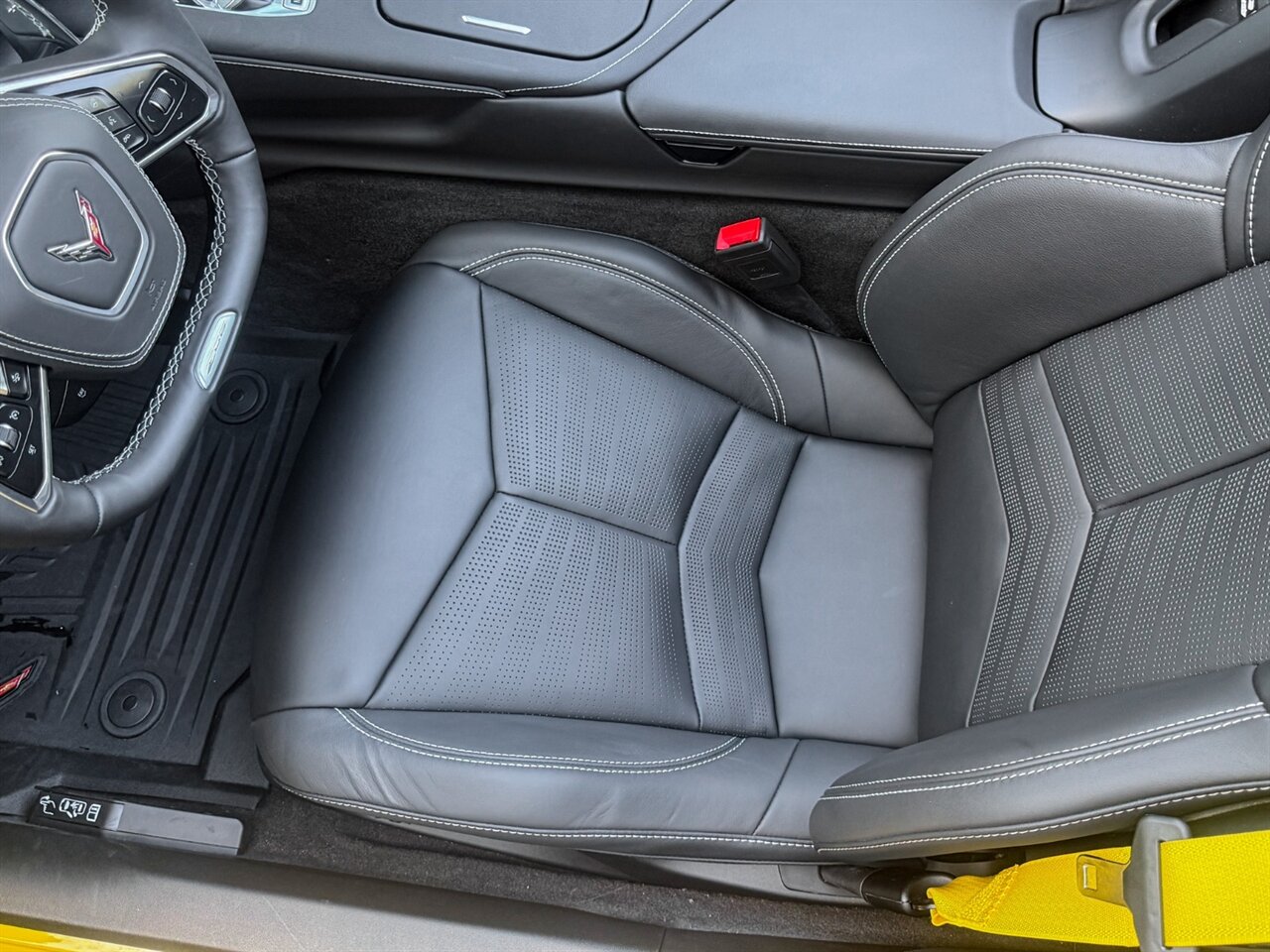 2025 Chevrolet Corvette Z06   - Photo 20 - Bonita Springs, FL 34134