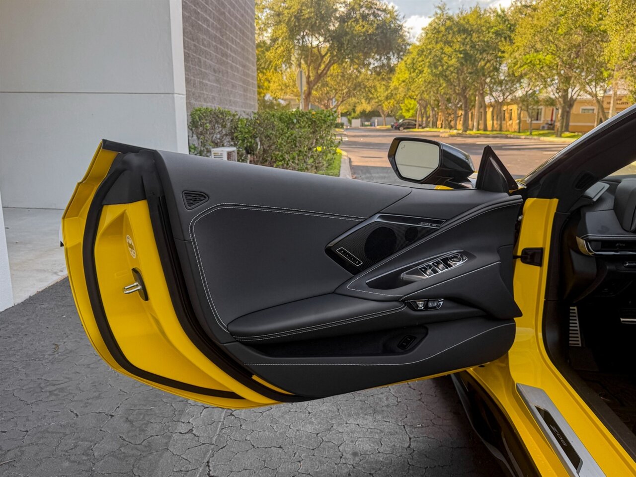 2025 Chevrolet Corvette Z06   - Photo 21 - Bonita Springs, FL 34134