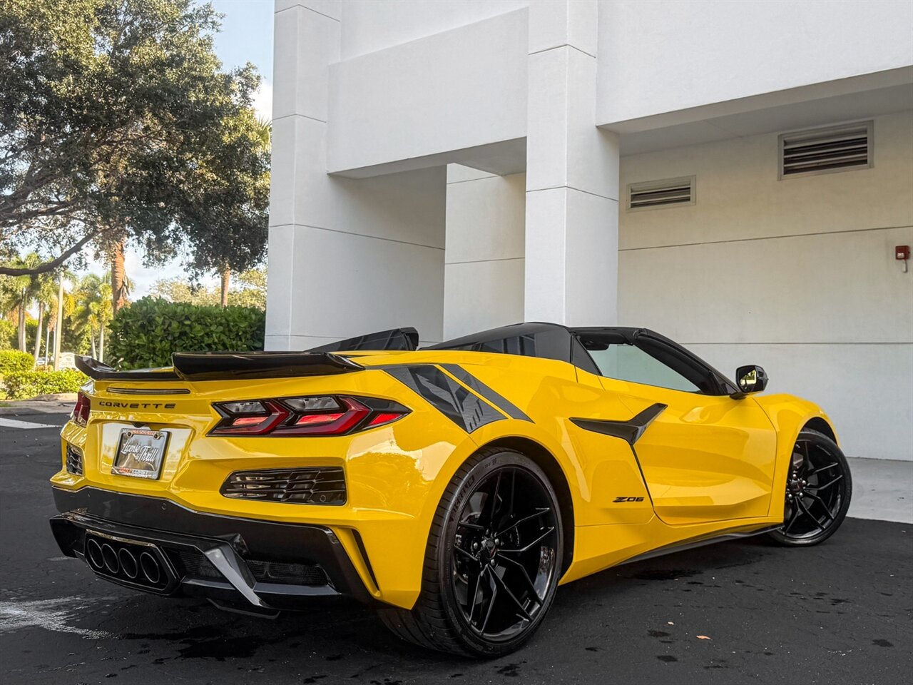 2025 Chevrolet Corvette Z06   - Photo 55 - Bonita Springs, FL 34134