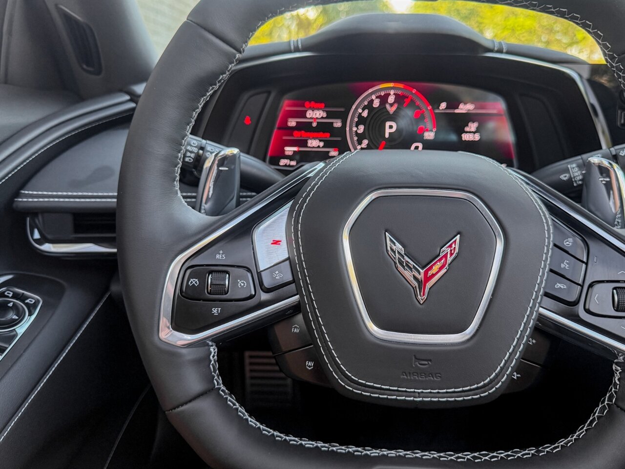 2025 Chevrolet Corvette Z06   - Photo 27 - Bonita Springs, FL 34134