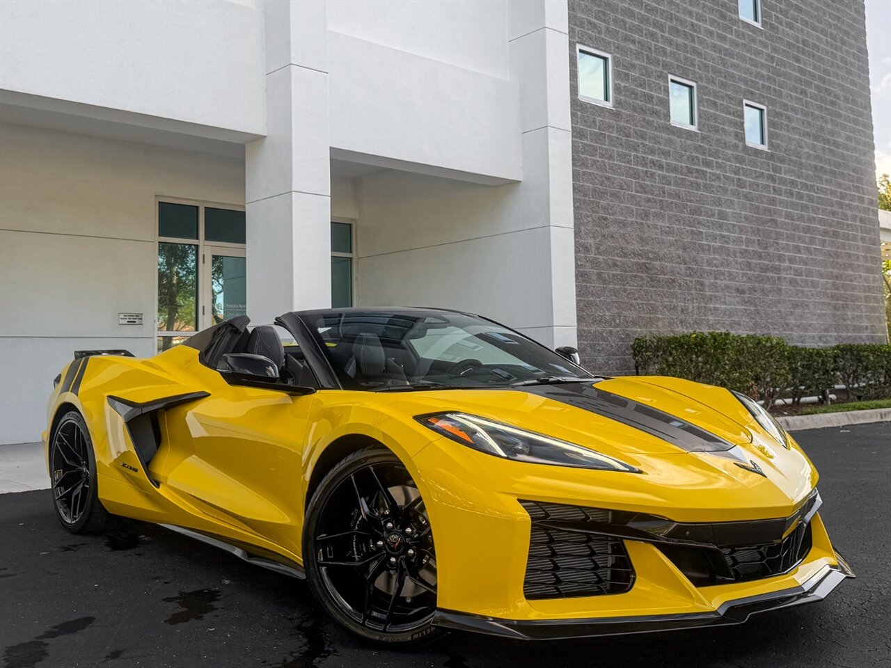 2025 Chevrolet Corvette Z06   - Photo 70 - Bonita Springs, FL 34134