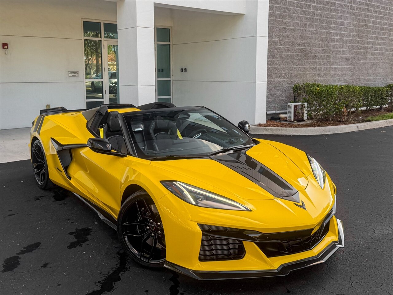 2025 Chevrolet Corvette Z06   - Photo 68 - Bonita Springs, FL 34134