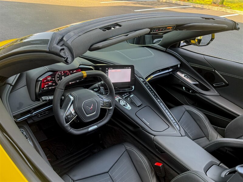 2025 Chevrolet Corvette Z06   - Photo 2 - Bonita Springs, FL 34134