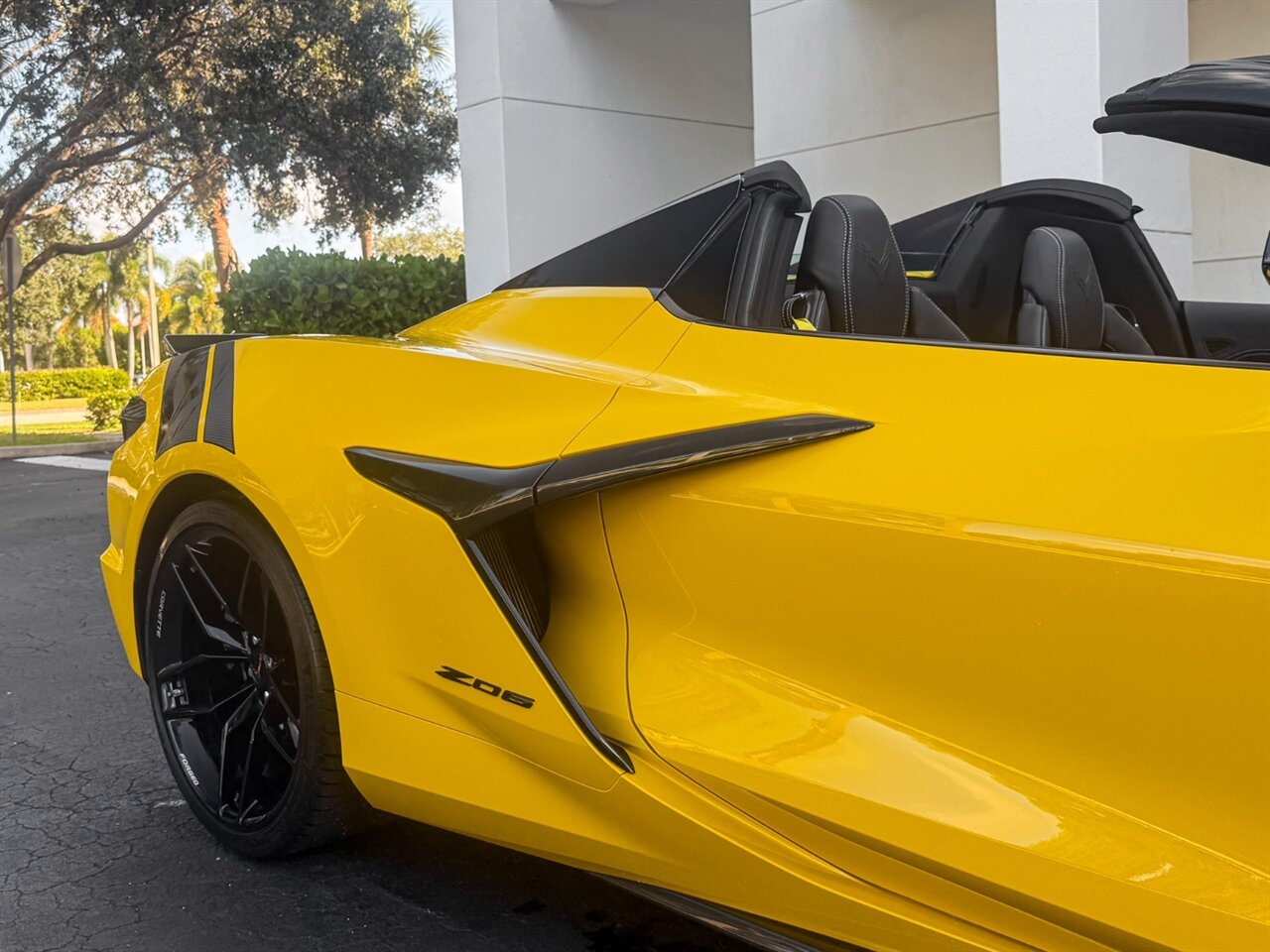 2025 Chevrolet Corvette Z06   - Photo 60 - Bonita Springs, FL 34134