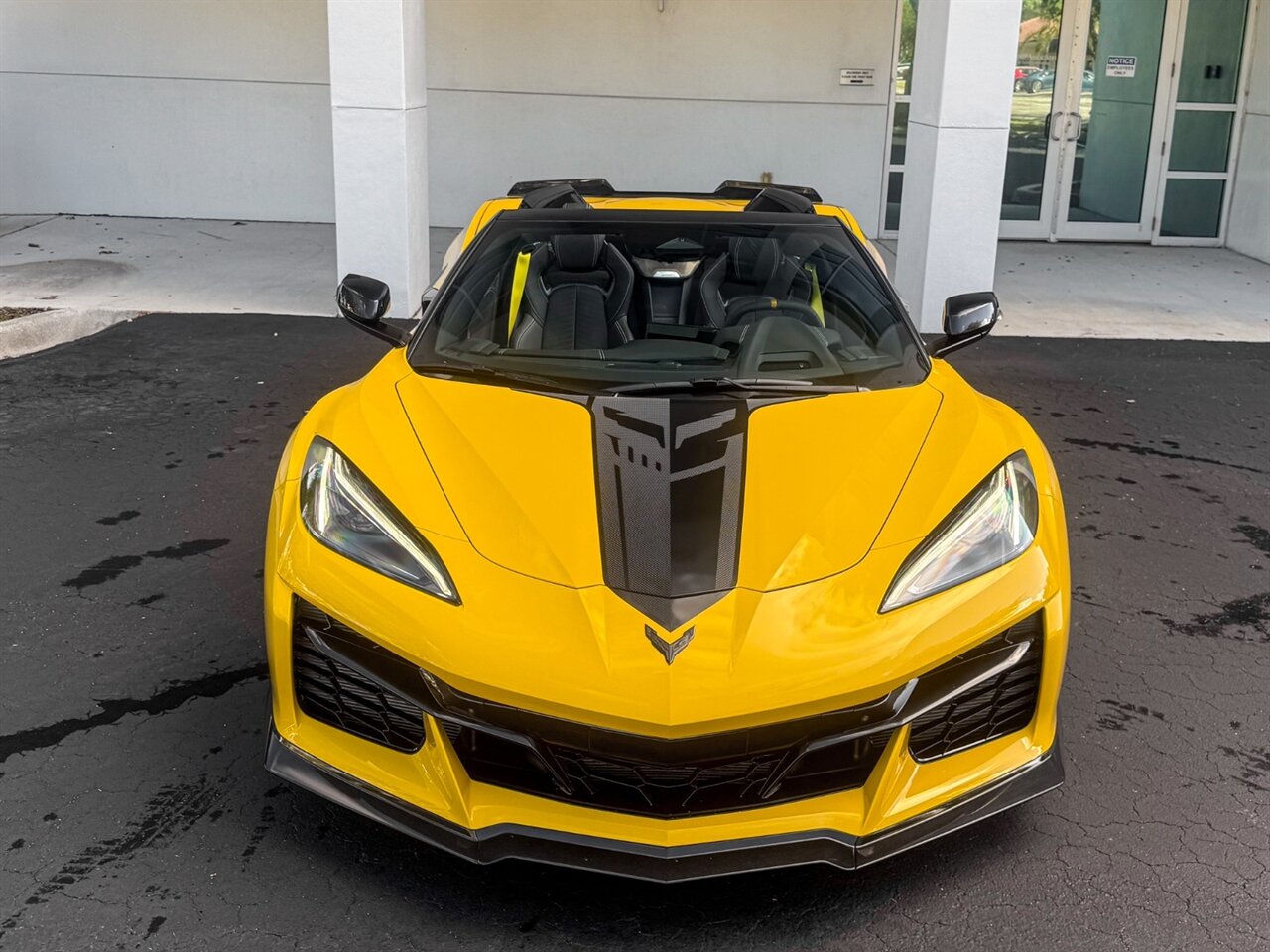 2025 Chevrolet Corvette Z06   - Photo 5 - Bonita Springs, FL 34134