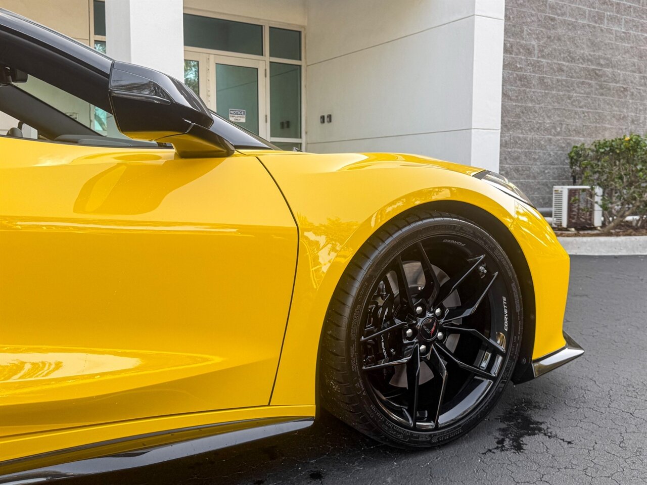 2025 Chevrolet Corvette Z06   - Photo 61 - Bonita Springs, FL 34134