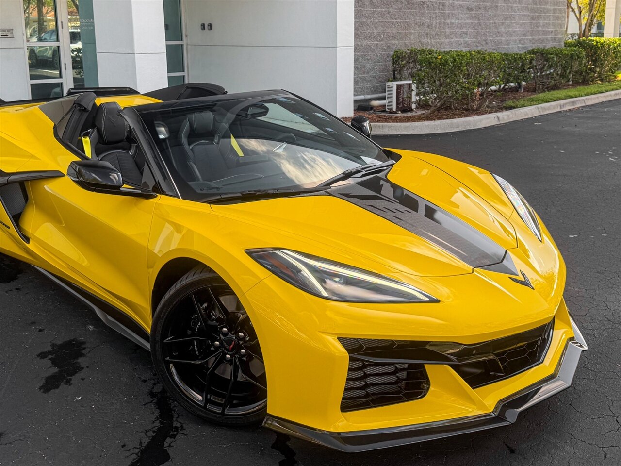 2025 Chevrolet Corvette Z06   - Photo 69 - Bonita Springs, FL 34134