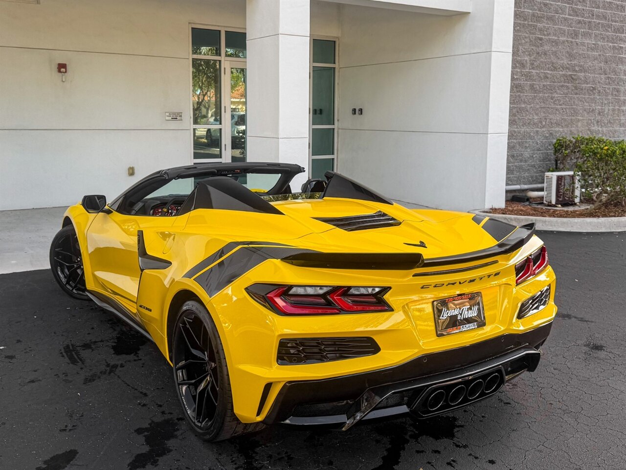 2025 Chevrolet Corvette Z06   - Photo 41 - Bonita Springs, FL 34134