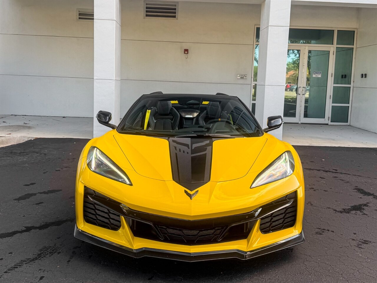 2025 Chevrolet Corvette Z06   - Photo 6 - Bonita Springs, FL 34134