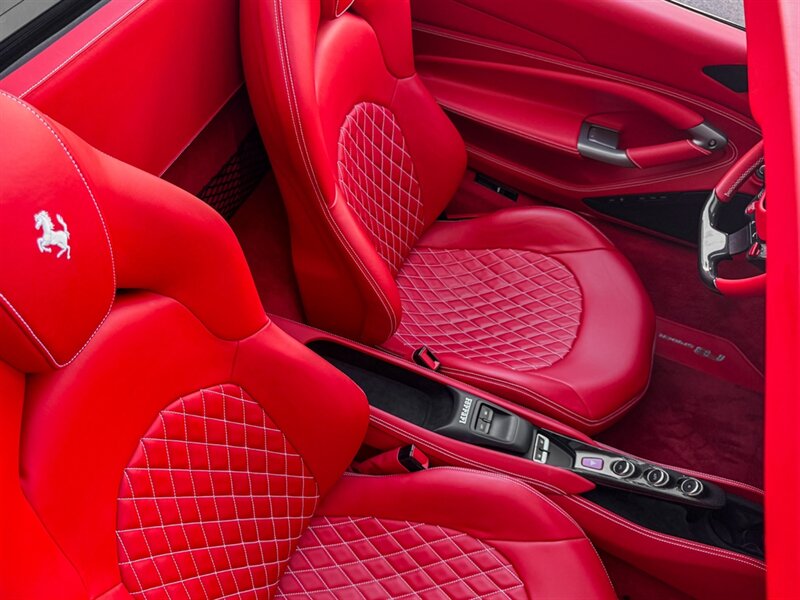 2021 Ferrari F8 Spider - Photo 35 - Bonita Springs, FL 34134