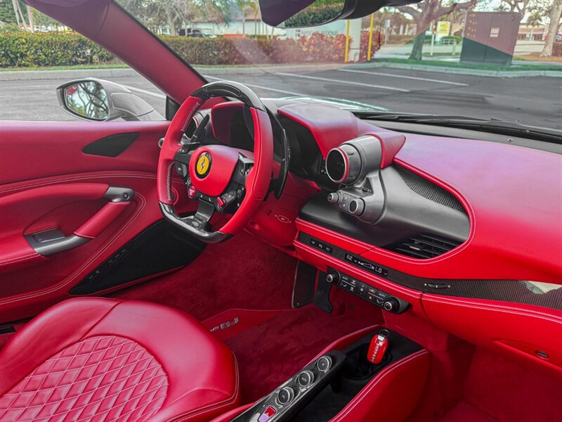 2021 Ferrari F8 Spider - Photo 36 - Bonita Springs, FL 34134