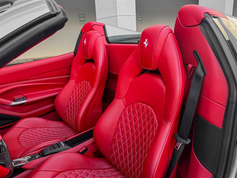 2021 Ferrari F8 Spider - Photo 20 - Bonita Springs, FL 34134