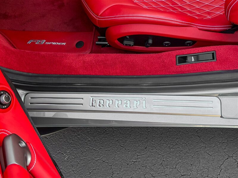2021 Ferrari F8 Spider - Photo 25 - Bonita Springs, FL 34134