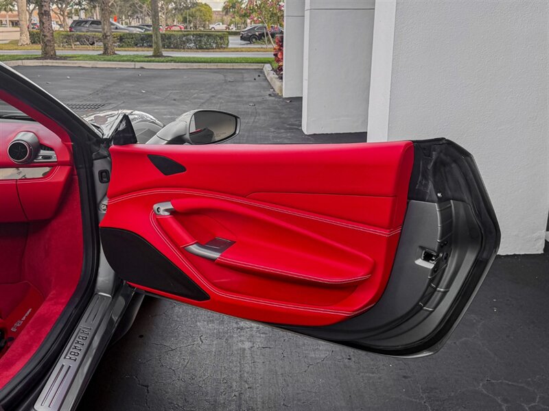 2021 Ferrari F8 Spider - Photo 39 - Bonita Springs, FL 34134