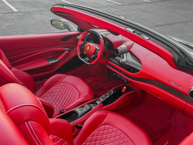 2021 Ferrari F8 Spider - Photo 26 - Bonita Springs, FL 34134
