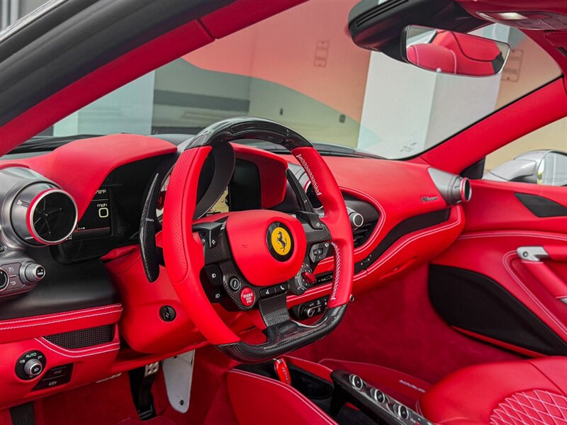 2021 Ferrari F8 Spider - Photo 11 - Bonita Springs, FL 34134