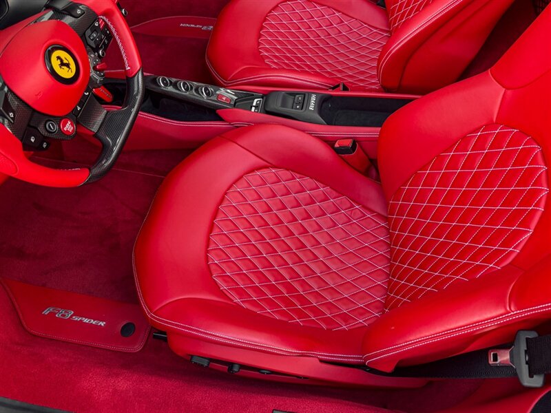 2021 Ferrari F8 Spider - Photo 21 - Bonita Springs, FL 34134