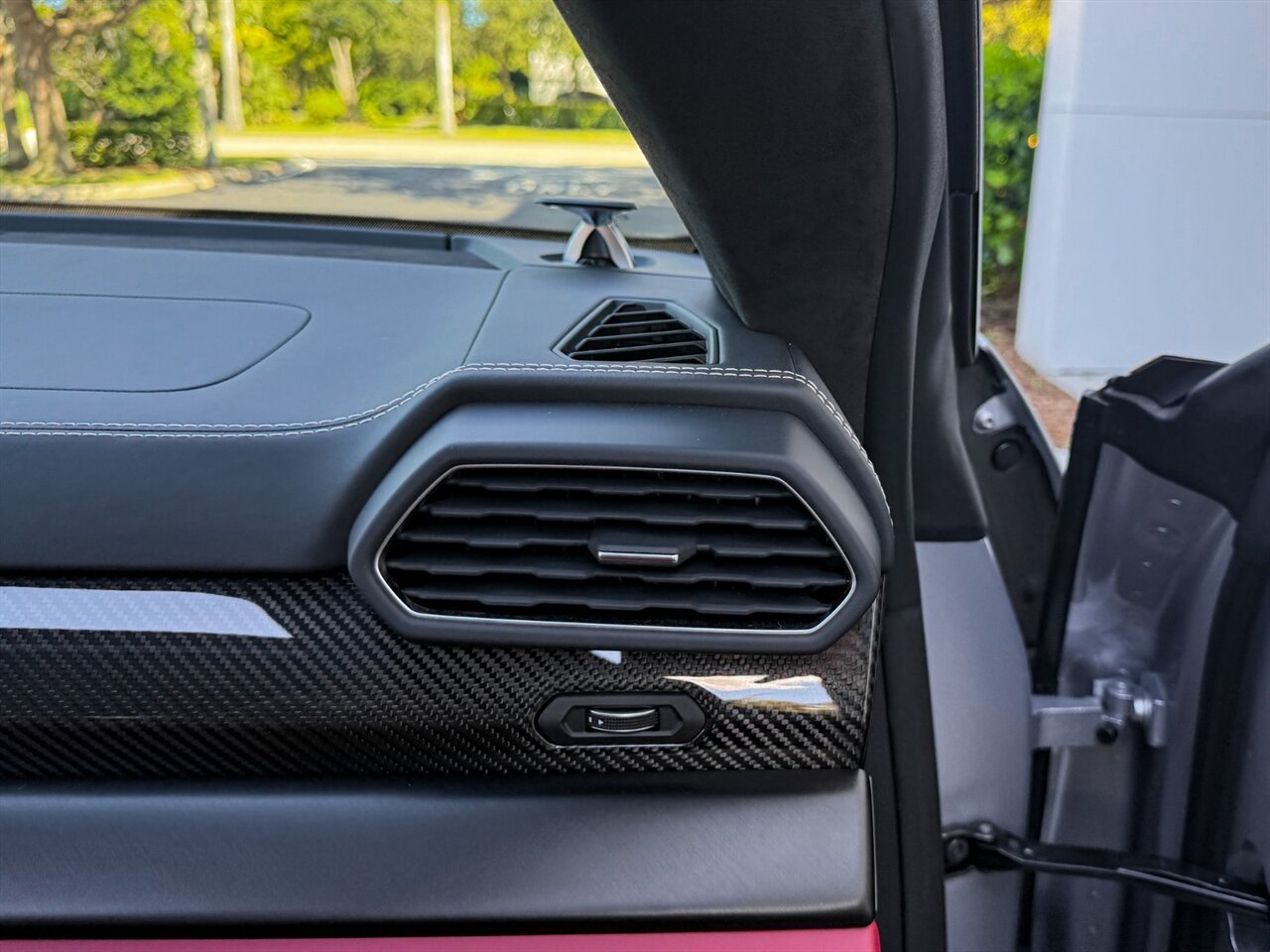 2024 Lamborghini Urus S   - Photo 48 - Bonita Springs, FL 34134