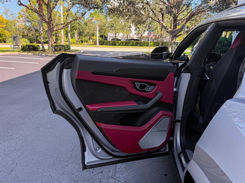 2024 Lamborghini Urus S - Photo 37 - Bonita Springs, FL 34134