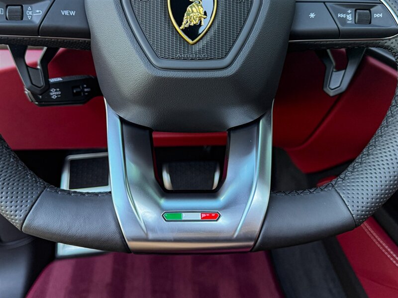 2024 Lamborghini Urus S - Photo 41 - Bonita Springs, FL 34134
