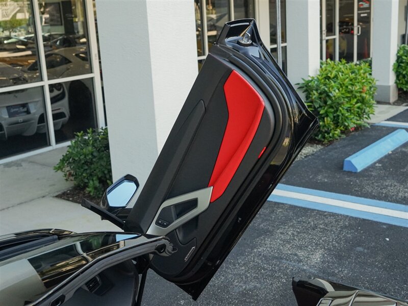 2015 Lamborghini Aventador LP 700-4 Roadster - Photo 36 - Bonita Springs, FL 34134