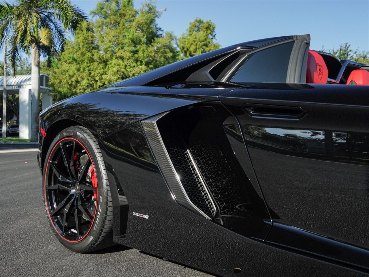 2015 Lamborghini Aventador LP 700-4  Roadster - Photo 67 - Bonita Springs, FL 34134