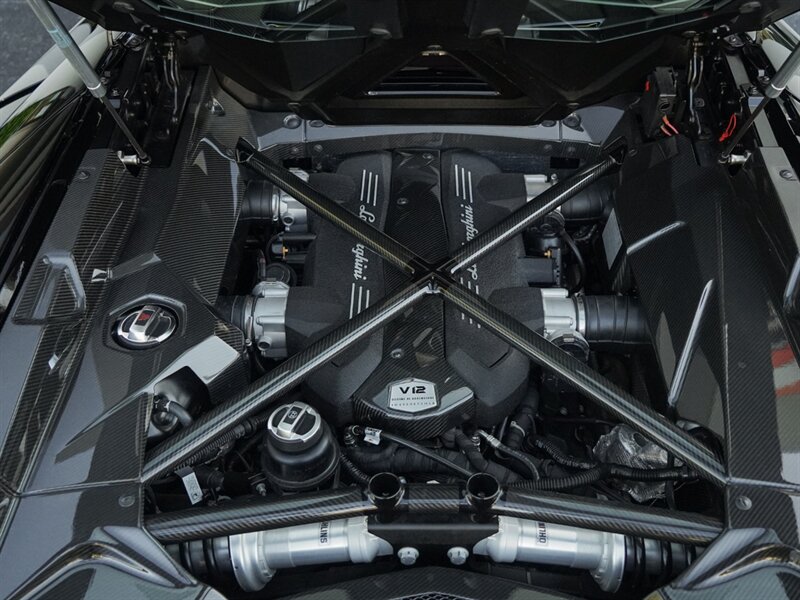 2015 Lamborghini Aventador LP 700-4 Roadster - Photo 37 - Bonita Springs, FL 34134