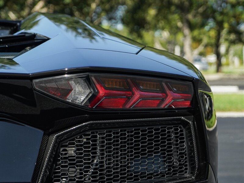 2015 Lamborghini Aventador LP 700-4 Roadster - Photo 57 - Bonita Springs, FL 34134