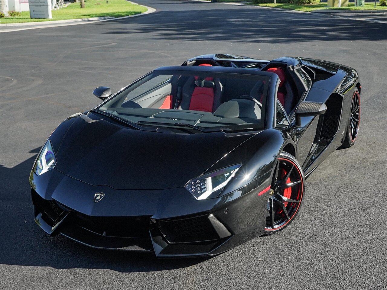 2015 Lamborghini Aventador LP 700-4  Roadster - Photo 9 - Bonita Springs, FL 34134