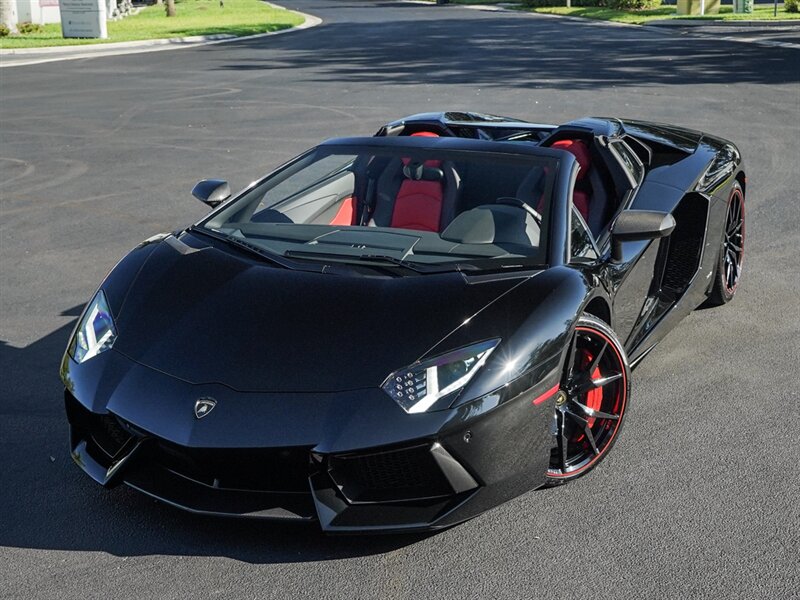 2015 Lamborghini Aventador LP 700-4 Roadster - Photo 9 - Bonita Springs, FL 34134