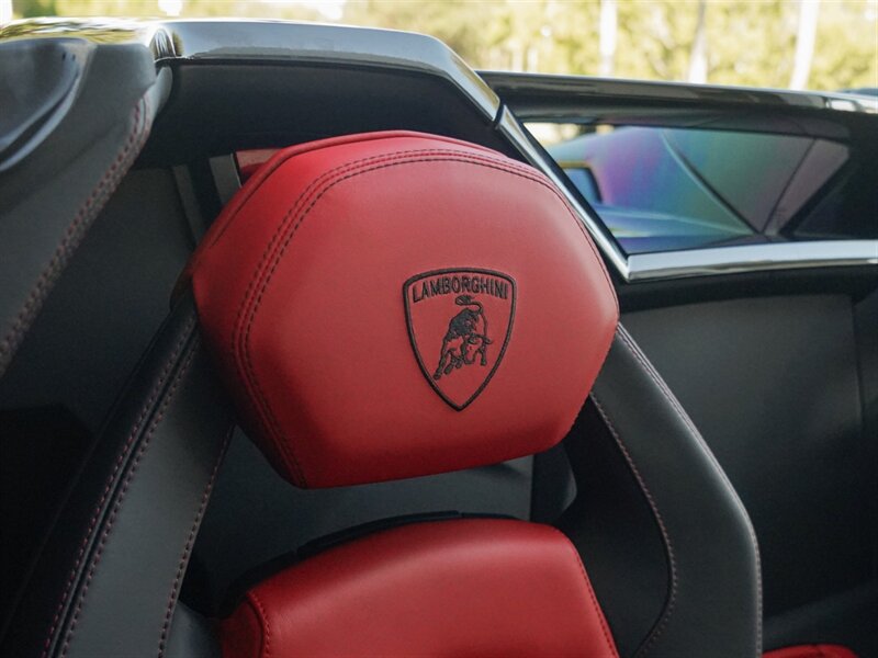 2015 Lamborghini Aventador LP 700-4 Roadster - Photo 33 - Bonita Springs, FL 34134