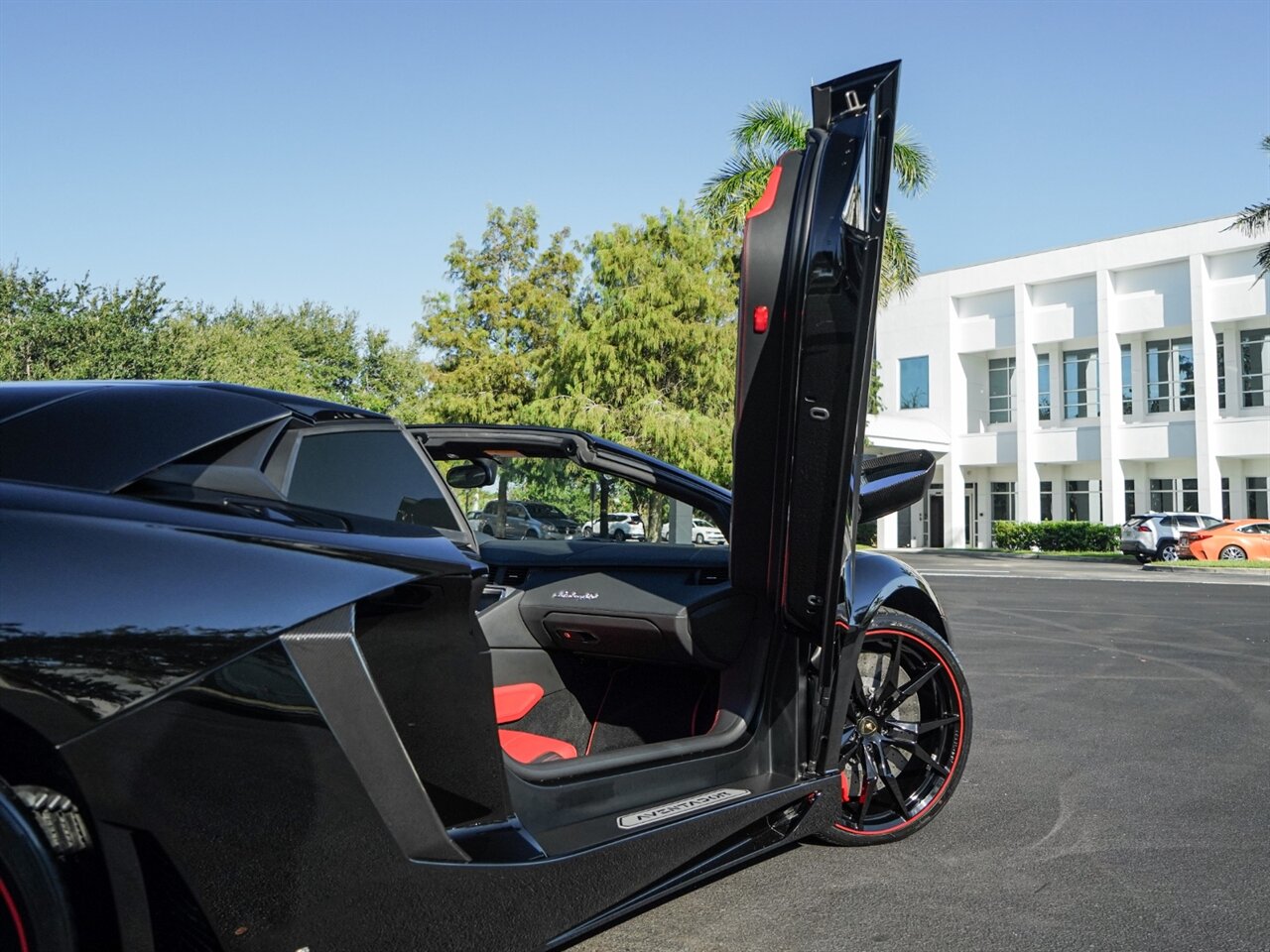 2015 Lamborghini Aventador LP 700-4  Roadster - Photo 75 - Bonita Springs, FL 34134