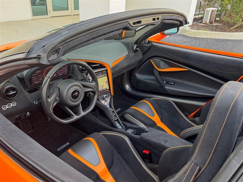2022 McLaren 720S Spider Performance - Photo 2 - Bonita Springs, FL 34134