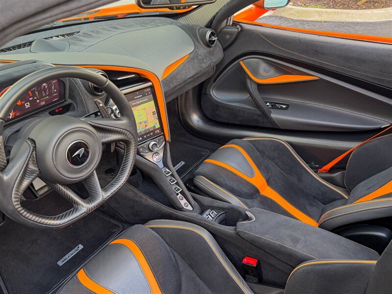 2022 McLaren 720S Spider Performance - Photo 16 - Bonita Springs, FL 34134