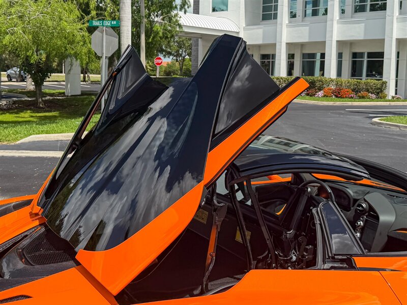 2022 McLaren 720S Spider Performance - Photo 63 - Bonita Springs, FL 34134