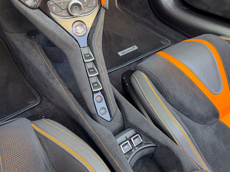 2022 McLaren 720S Spider Performance - Photo 21 - Bonita Springs, FL 34134