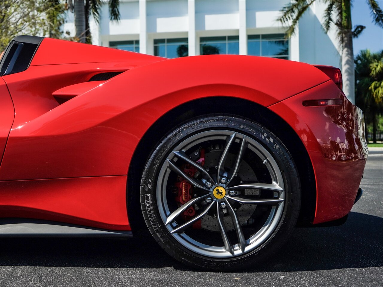 2017 Ferrari 488 Spider   - Photo 32 - Bonita Springs, FL 34134