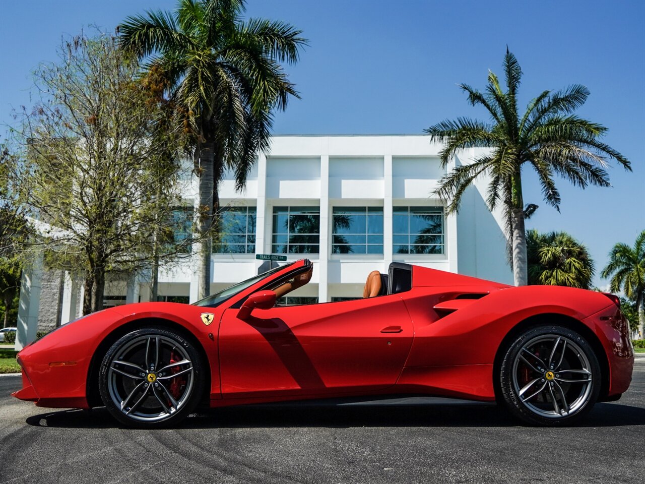 2017 Ferrari 488 Spider   - Photo 29 - Bonita Springs, FL 34134